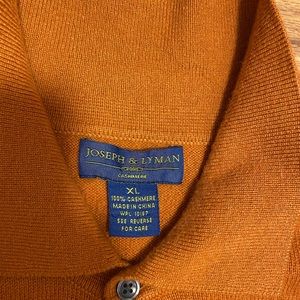 JOSEPH & LYMAN 100% real cashmere sweater.